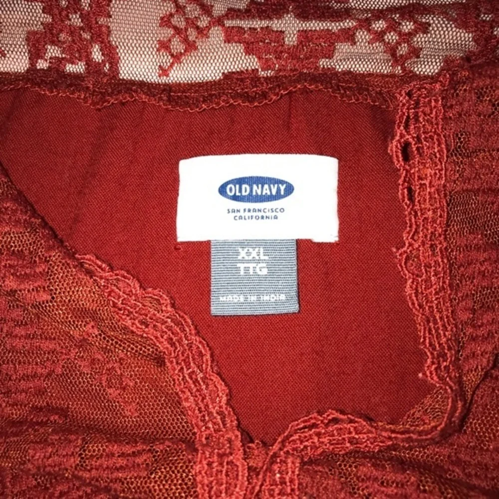 Old Navy Long Sleeve‎ V Neck Crochet Bib Lace Top